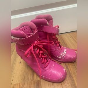 Warn pink leather boot/heels